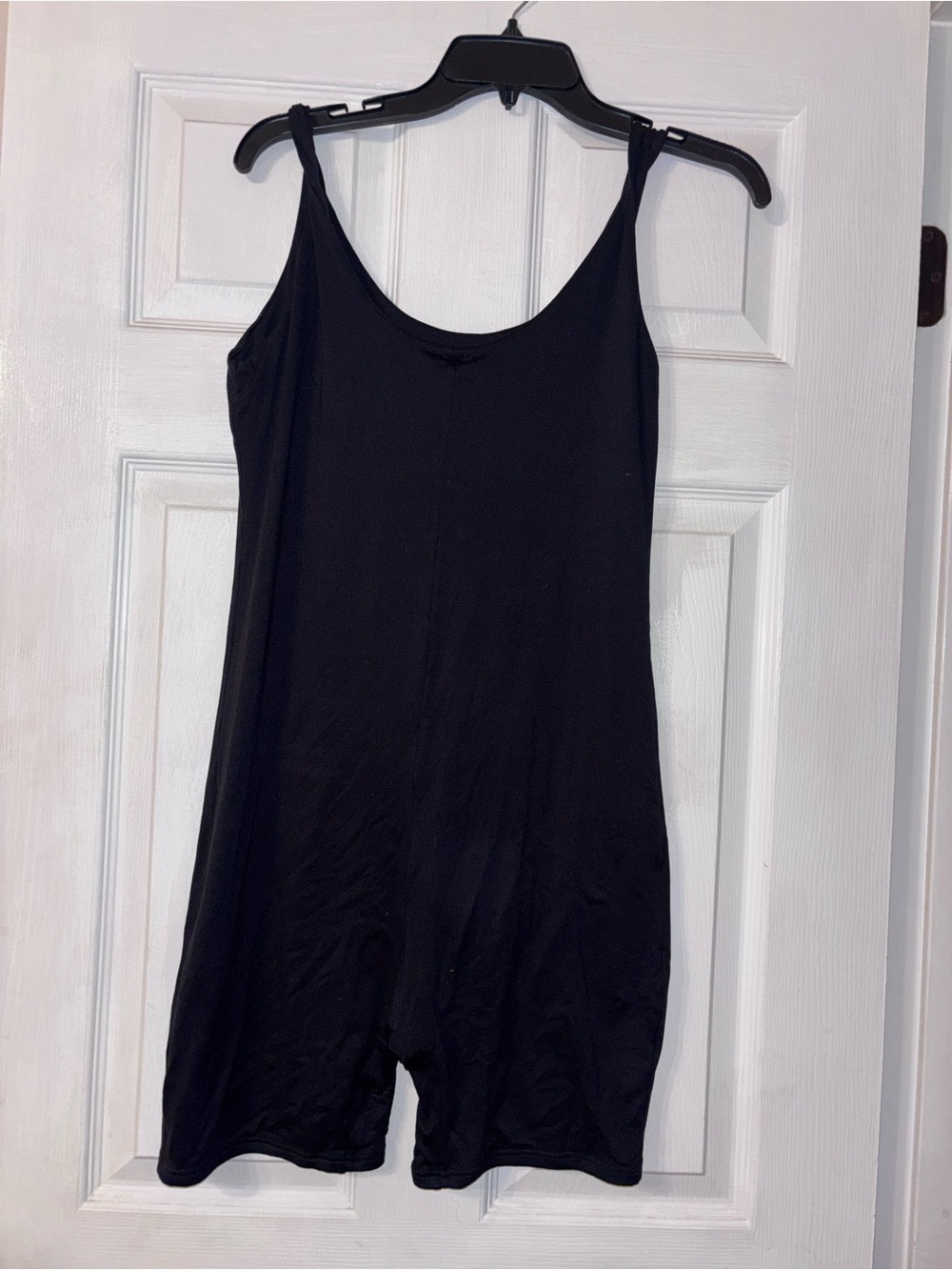 Amazon Black Sleeveless Jumpsuit Romper